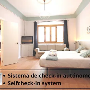 hostal-regina-palma-de-mallorca.allmallorcahotels.com/